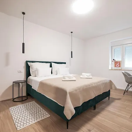Elly Apartamento